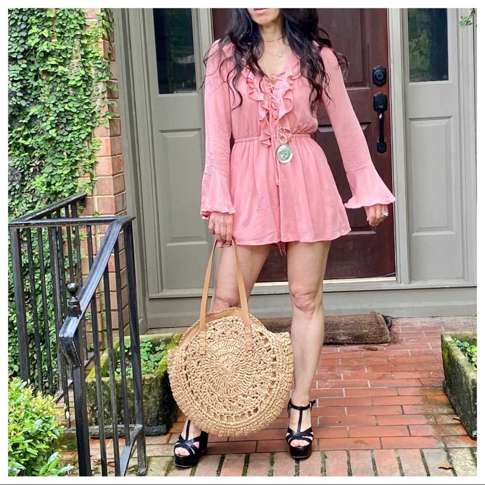 ROSE CHIC LACE UP ROMPER - Picture 7 of 8